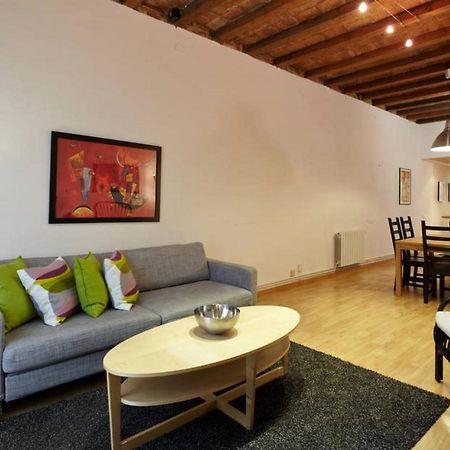 Beautiful apartment in Eixample Barcelona Exterior foto