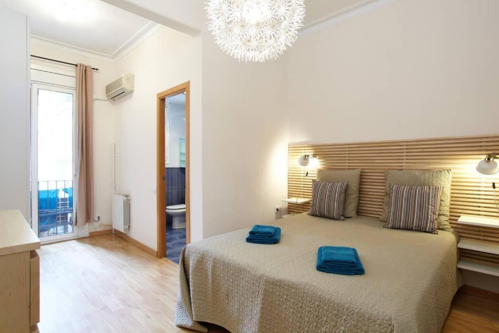 Beautiful apartment in Eixample Barcelona Exterior foto